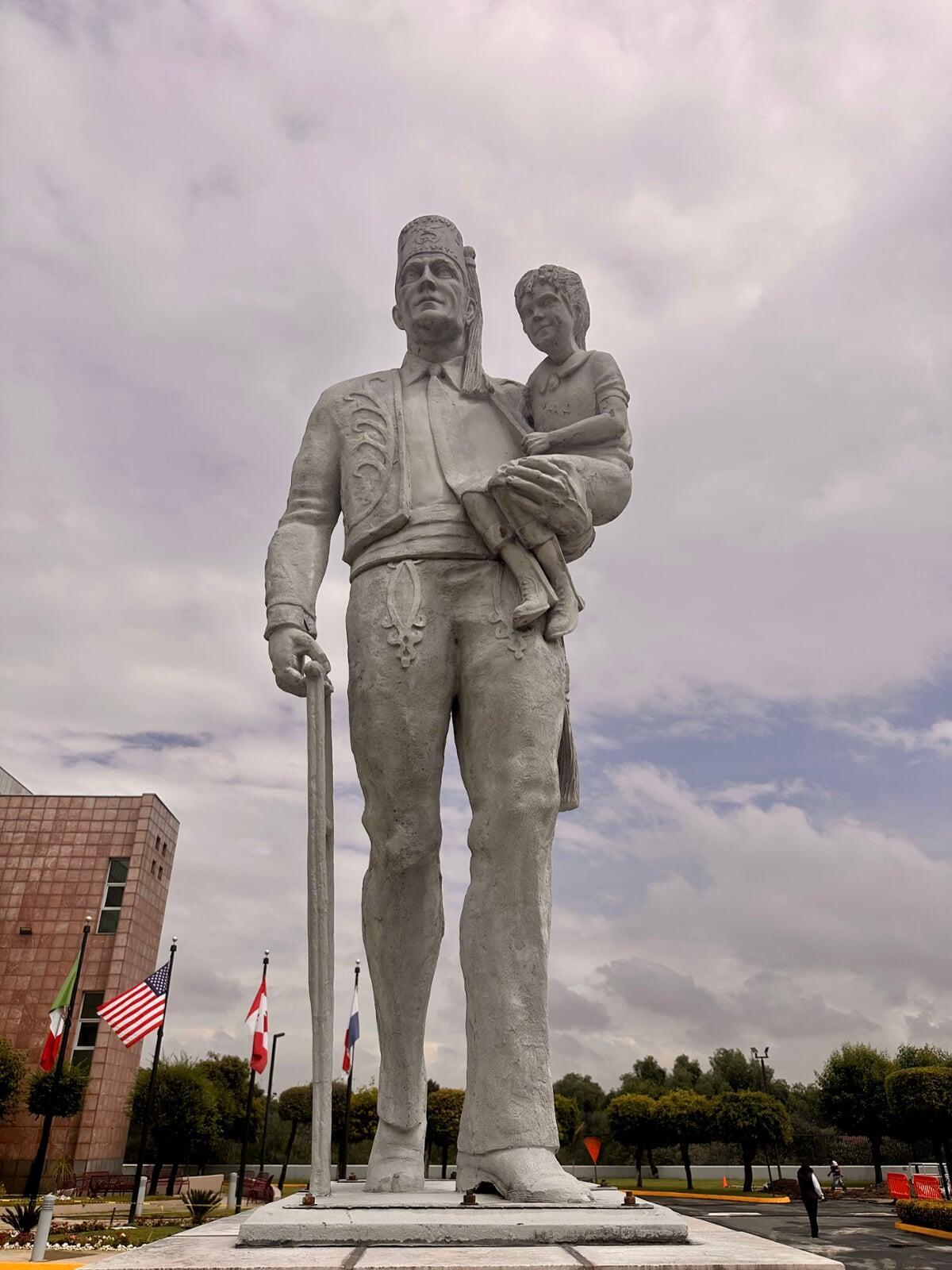 Estatua conmemorativa